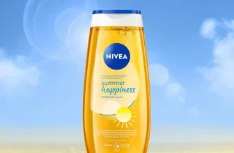 NIVEA Summer Happiness Duschgel auf Sand mit blauem Himmel und Text 'MIT NIVEA SUN DUFT'