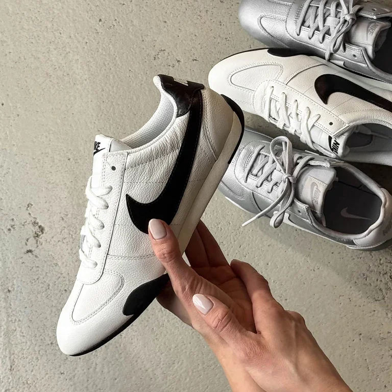 Nike Wmns Sprint Sister IB7102 100 (Gr. 35,5 bis 44,5)