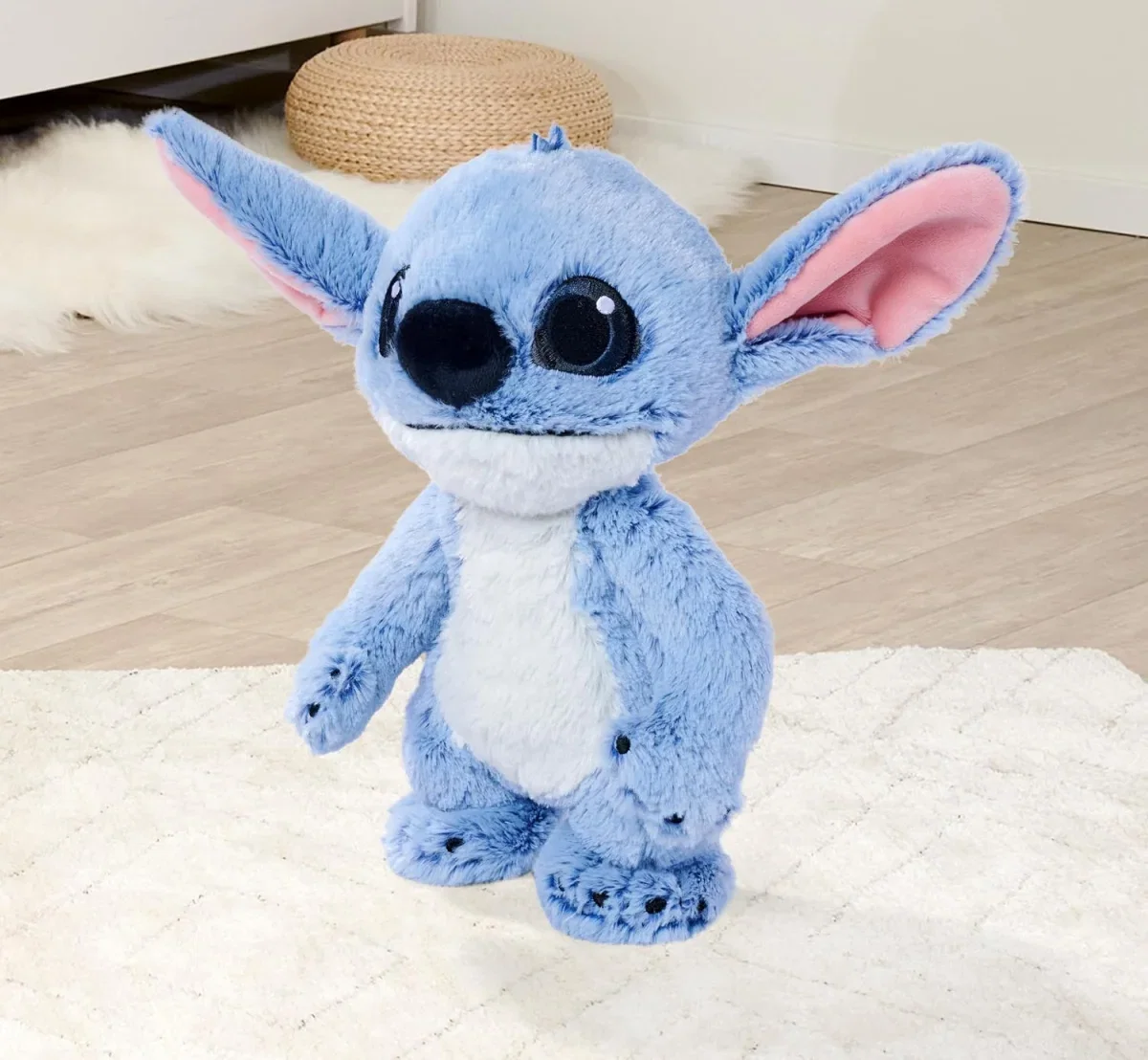 Disney Stitch als stehendes 25 cm großes Plüschtier von Simba