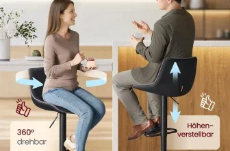 Zwei Personen auf schwarzen Barhockern in einer Küche, mit Hinweisen auf Drehbarkeit und Höhenverstellung.