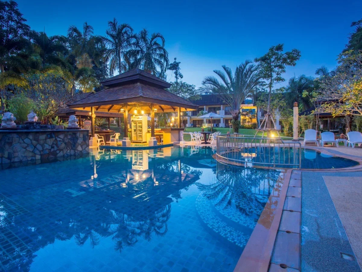 Last Minute Thailand Khao Lak ab 835 € – 11 Tage mit Flug und Frühstück im The Leaf on The Sands
