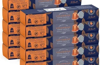 Stapel von blauen und orangen Boxen mit Nespresso-kompatiblen Kolumbien-Kaffee-Kapseln, 10er Pack, 100% Arabica, Stärke 7