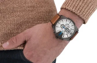 Diesel Mega Chief DZ4280 Herren-Chronograph mit Lederarmband