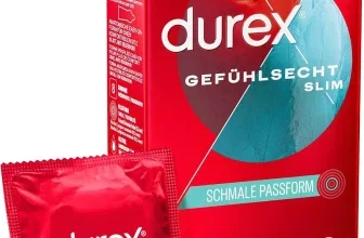 Rotes Durex-Verpackungsbox mit dem Schriftzug Gefühlsecht Slim und einem einzelnen Kondom-Blister daneben.