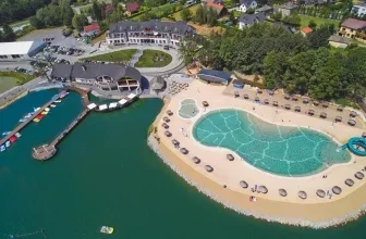 Molo Resort in Osiek in Polen mit Wellnessbereich und Lage direkt am See