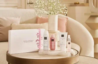 RITUALS The Ritual of Sakura Geschenkbox klein mit Pflegeprodukten