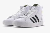 Adidas Basket Profi Cloud Sneaker in schwarz-weiß [Gr. 40, 41 1/3 – 46 2/3] – für 39,99€ inkl. Versand statt 54,48€