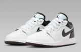 Air Jordan 1 Low 553560-132 Gr. 35,5-40 für 66,49 € inkl. Versand (statt 89,99 €)