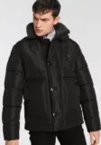 Alpenblitz Herren Steppjacke „Esbjerg“ mit Stehkragen (Gr. S bis XXXL, 2 Farben) für 87,94 € inkl. Versand (statt 170,99 €)