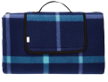 Amazon Basics Picknickdecke (200 x 200 cm) für 10,43 € inkl. Prime-Versand (statt 16,99 €)