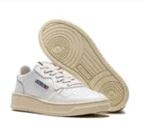 [Exklusiv] Autry Action Shoes Damen 01 Low Sneaker (Gr. 35 bis 42) für 123,75 € inkl. Versand