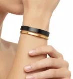 Calvin Klein Damen Armreif-Set im Zweiton-Design Edelstahl KJ06BD2001 (in Schwarz/Gold Silber/Rosegold Silber/Gold oder Dunkelgrau/Gold) für 24,98 € inkl. Versand (statt 65,00 €)