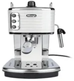 Delonghi Scultura ECZ351.BK Siebträger Espresso Maschine für 89,99 € inkl. Versand (statt 150,75 €)