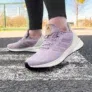 adidas Astrarun BOOST Damen Laufschuhe [Gr. 36 2/3 – 38] für 43,34€ inkl. Versand statt 57€