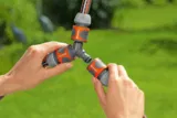 Gardena Abzweig-Satz für 13 mm (1/2 Zoll)- und 15 mm (5/8 Zoll)-Wasserschläuche für 12,95 € inkl. Prime-Versand (statt 17,85 €)