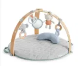 [Preis King Junior]Ingenuity Cozy Spot Wendedecke mit Spielbogen aus Buchenholz für 38,99€ (Prime)