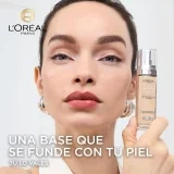 L’Oréal Paris Make up Flüssige Foundation mit Hyaluron (1.N Neutral Light)