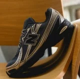 New Balance U740 (Black bis Größe 46)