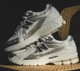 New Balance U1906RCM White  Silver  Black U1906RCM (Gr. 37,5 bis 45,5) für 97,50 € inkl. Versand (statt 127,99 €)