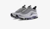 Nike Air Max 97 GS Sneaker in metallic silver/black/white/persian violet (Gr. 36 – 40) – für 99,99 € inkl. Versand statt 143,90 €