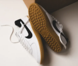 sneakersnstuff Sale: Bis zu 50% Rabatt + 50% Extra-Rabatt auf alles z.b.: Nike Field General ’82 SP für 40€ inkl. Versand statt 70€