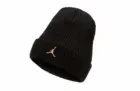 Nike Jordan Utility Beanie mit Metall-Jumpman für 19,27 € inkl. Versand (statt 31,85 €)