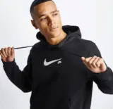 Nike Overhead Herren Hoodie HBR in Schwarz für 29,99 € inkl. Versand (statt 55,00 €)