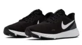 Nike Revolution 5 Damen  Laufschuhe (35.5-44.5) für 29,99 € inkl. Prime-Versand