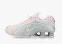 Nike Shox R4 (barely rose / platinum Ar3565-600) für 72,03 € inkl. Versand (statt 100,00 €)