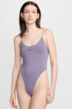 Nike Sportswear Chill Knit Cami-Bodysuit (Gr. XS bis XXL) ab 34,99 € inkl. Versand (Nike Member)