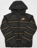 Nike Sportswear Down Jacket Kinder Daunenjacke (Größe XS bis XL) für 51,99 € inkl. Versand (statt 83,97 €)