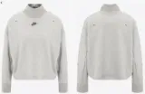 Nike Sportswear Tech Fleece Damen Sweatshirt (Gr. XS + L) für 25,96 € inkl. Versand (statt 79,99 €)