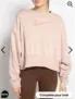 Nike DO7211-601 Sweatshirt, rosa für 27,16 € inkl. Prime-Versand (statt 49,95 €)