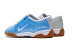 Nike Total 90 HQ2851-400 (Gr. 38 bis 45) ab 85,79 € inkl. Versand (statt 109,00 €)
