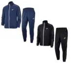 Nike Trainingsanzug Sportswear Woven in schwarz oder dunkelblau (Gr. S bis XXL) für 39,99 € inkl. Versand statt 50,44 €