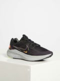 Nike Winflo 8 Shield Damen Sneaker DC3730-002 (Gr. 37,5 bis 42) für 41,56 € inkl. Versand