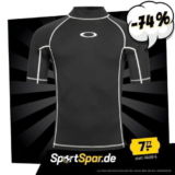 Oakley Reflector Rashguard Herren Wassersport Shirt (2 Styles, Gr. S bis XL) für je 7,77 € zzgl. 3,95 €