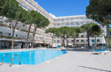 Spanien/ Costa Dorada im Mai: 8 Tage im 4* Oasis Park Hotel mit Flug und Halbpension für NUR 289€