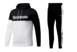 Reebok Jogginganzug Essentials Linear Logo schwarz/weiß (Gr. S-XXL) – für 44,95€ inkl. Versand statt 82,94€