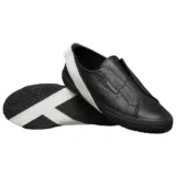 SUPERGA Leam Seok Herren Leder Sneaker (Größe 40-45, Weiß o. Schwarz) für 27,94 € inkl. Versand (statt 36,98 €)