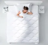Siebenschläfer Sommerdecke – dünne und leichte Bettdecke für den Sommer (Gr. 135 x 200 cm) für 14,95 € inkl. Prime-Versand (statt 27,00 €)