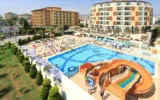 Türkei Sommerurlaub : 7 Tage Alanya im 4* Arabella World mit All Inclusive, Flug, Transfer & Zug ab 398€