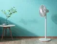 Xiaomi Mi Smart Standing Fan 2 für 44,99€ inkl. Versand statt 60€ (3 Stufen, 7 Rotorblätter, WLAN, App, Alexa & Google Assistant)