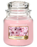 Yankee Candle Duftkerze im Glas (mittelgroß) | Cherry Blossom ab 14,99 € inkl. Prime Versand (statt 21,84 €)
