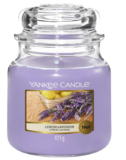 Yankee Candle Duftkerze im Glas (mittelgroß) | Lemon Lavender ab 13,67 € inkl. Prime Versand (statt 18,44 €)