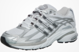 adidas Adistar Cushion 3 W (Footwear White / Grey Five / Silver Metallic) für 73,96 € inkl. Versand (statt 139,00 €)