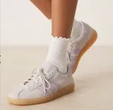 adidas Originals – Bermuda – Sneaker in Grau und Lila (Gr. 36 bis 48) für 44,00 € inkl. Versand (statt 85,00 €)