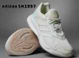 Adidas Sportswear SN1997 Damen Laufschuh für 78,00 € inkl. Versand (statt 120,00 €)