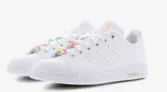 adidas Stan Smith Friendship White-Bliss Orange-Beam Pink für 29,99 € inkl. Versand (statt 53,99 €)