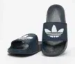 adidas Adilette Lite (weiß, schwarz, blau, rot) für 15,29€ inkl. Versand statt für 22,32€